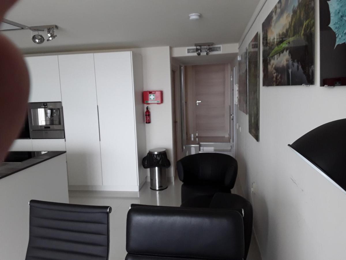 Front Port Line Sleeps 6 Apartment Марбеля Екстериор снимка